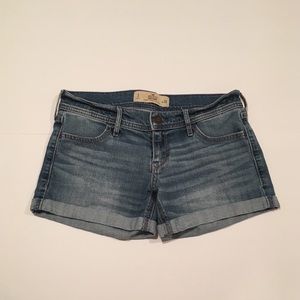 Hollister Midi Short, 4” inseam—Great Condition!